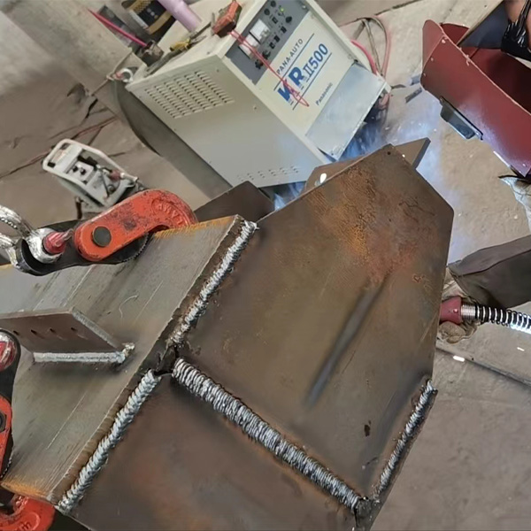 鋼結(jié)構(gòu)廠(chǎng)房框架焊接