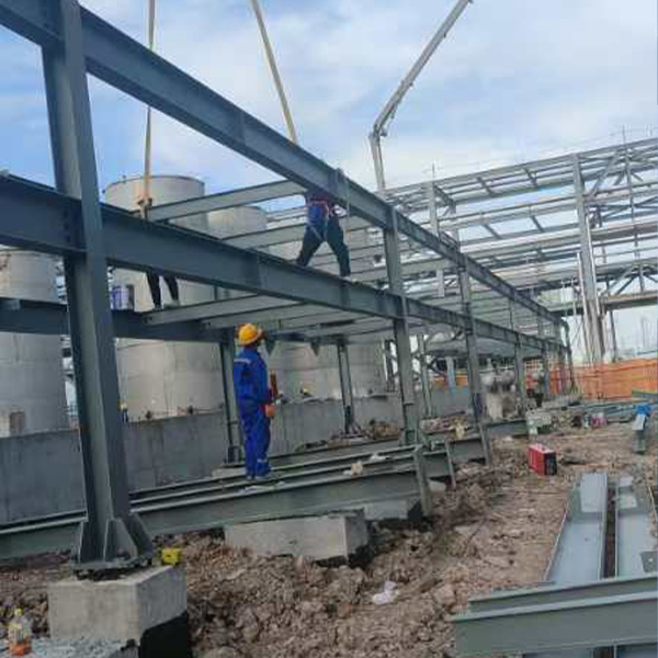 鋼結(jié)構(gòu)工程現(xiàn)場施工